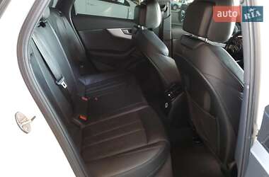 Седан Audi A4 2017 в 
