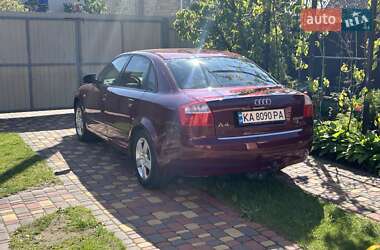 Седан Audi A4 2004 в 