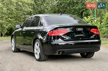 Седан Audi A4 2012 в 