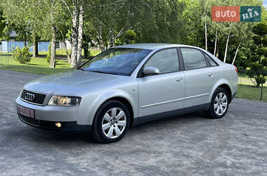 Седан Audi A4 2004 в 