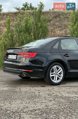 Седан Audi A4 2016 в 