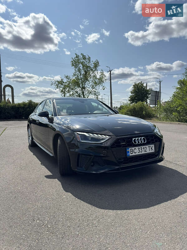 Седан Audi A4 2022 в Кривому Розі