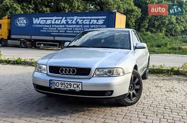 Седан Audi A4 1999 в Теофиполе