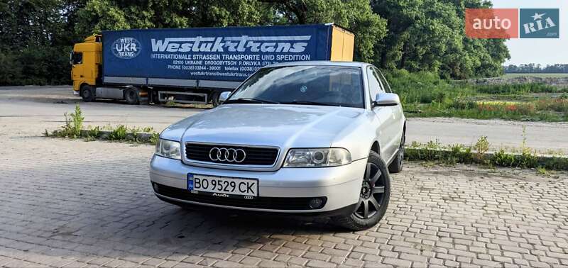 Седан Audi A4 1999 в 