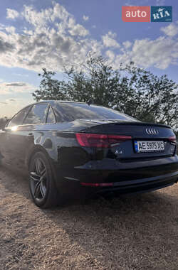 Седан Audi A4 2017 в 