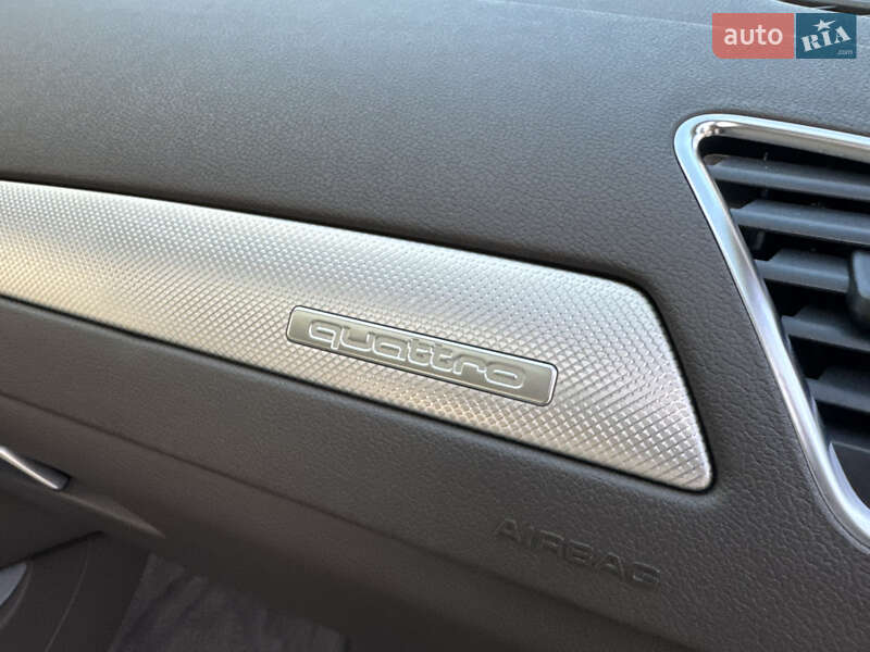 Седан Audi A4 2012 в Киеве