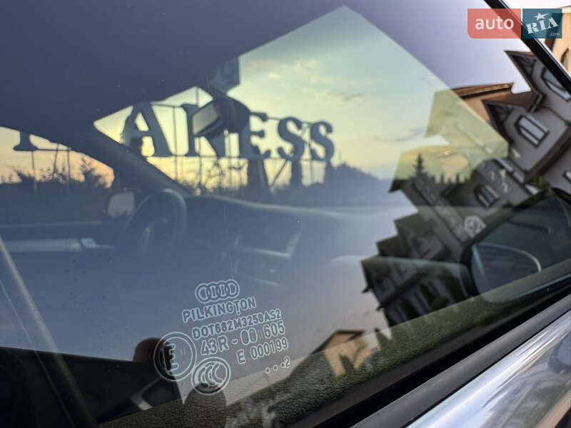 Седан Audi A4 2012 в Киеве