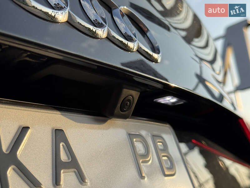 Седан Audi A4 2012 в Киеве