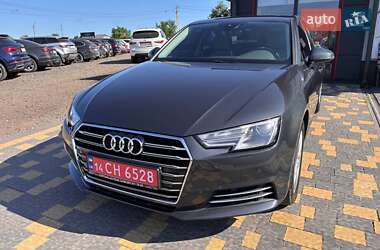 Седан Audi A4 2017 в 