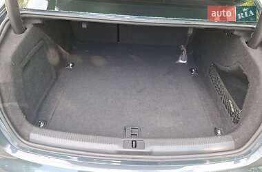 Седан Audi A4 2010 в 