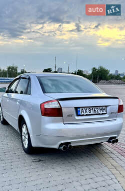 Седан Audi A4 2004 в 