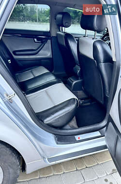 Седан Audi A4 2004 в 