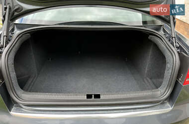 Седан Audi A4 2005 в 