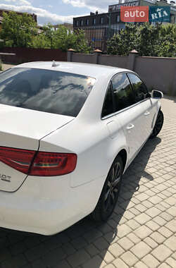 Седан Audi A4 2012 в 