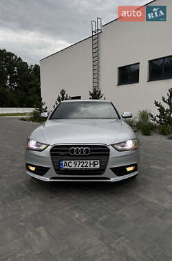 Седан Audi A4 2013 в Луцке