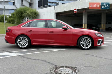 Седан Audi A4 2023 в 