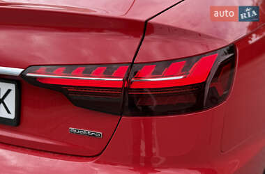 Седан Audi A4 2023 в 