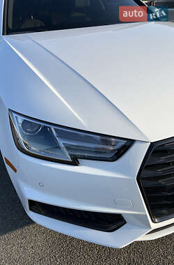 Седан Audi A4 2019 в 