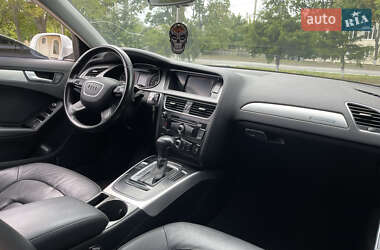 Седан Audi A4 2012 в 