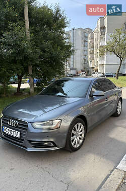 Седан Audi A4 2012 в 