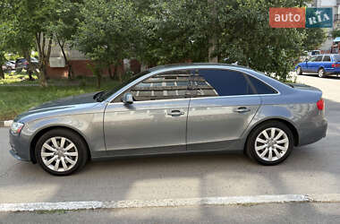 Седан Audi A4 2012 в 