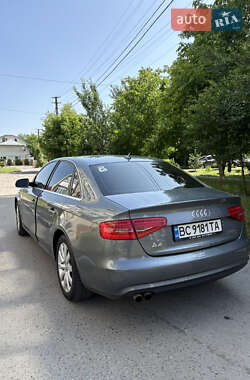 Седан Audi A4 2012 в 