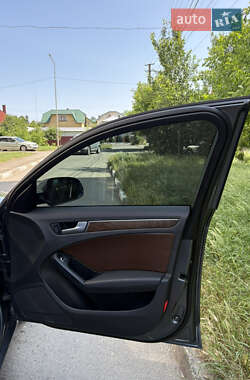 Седан Audi A4 2012 в 