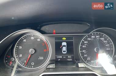 Седан Audi A4 2015 в 