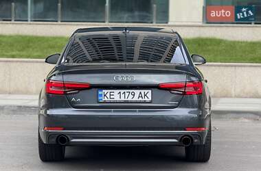 Седан Audi A4 2017 в 