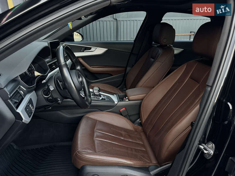 Седан Audi A4 2016 в Новоукраинке