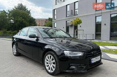 Седан Audi A4 2012 в 