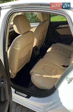 Седан Audi A4 2012 в 