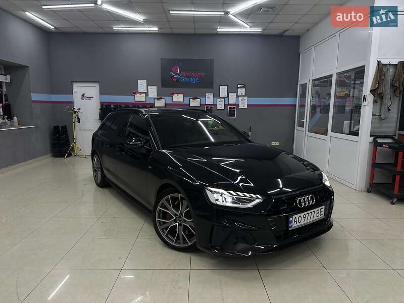 Универсал Audi A4 2021 в Ужгороде