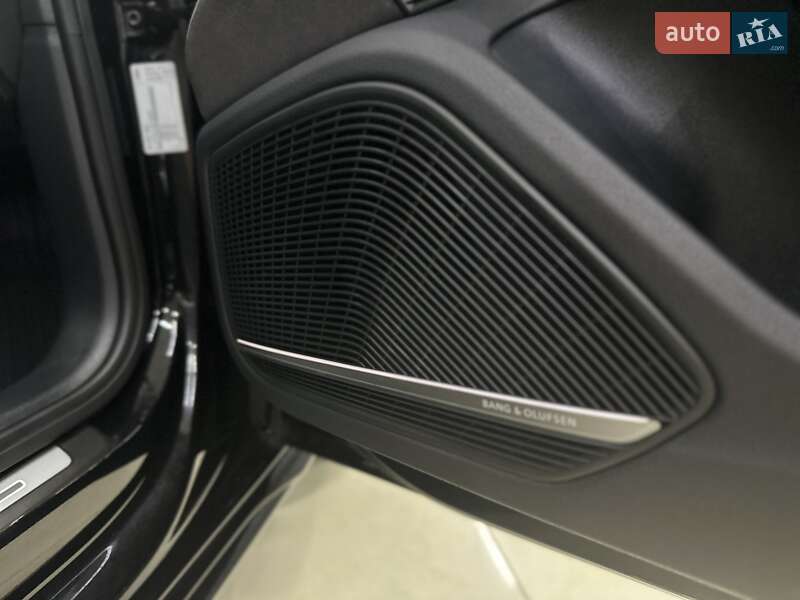 Универсал Audi A4 2021 в Ужгороде