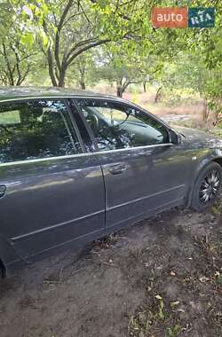 Седан Audi A4 2001 в 