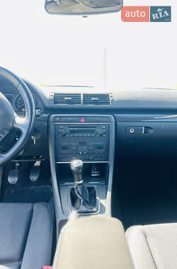 Седан Audi A4 2003 в 