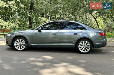 Седан Audi A4 2016 в 