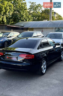Седан Audi A4 2011 в 