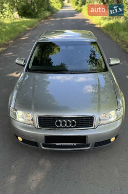 Седан Audi A4 2001 в 