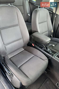 Седан Audi A4 2001 в 