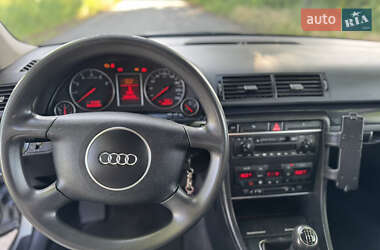 Седан Audi A4 2001 в 