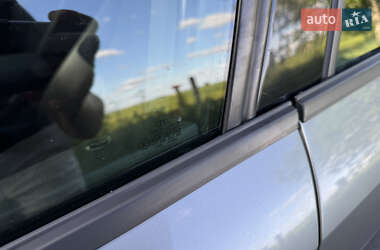 Седан Audi A4 2001 в 