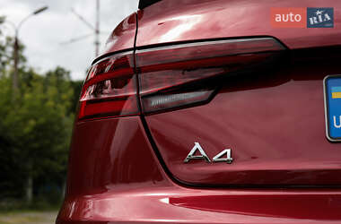 Седан Audi A4 2019 в 
