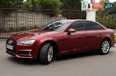 Седан Audi A4 2019 в 