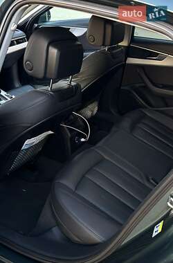 Седан Audi A4 2016 в 