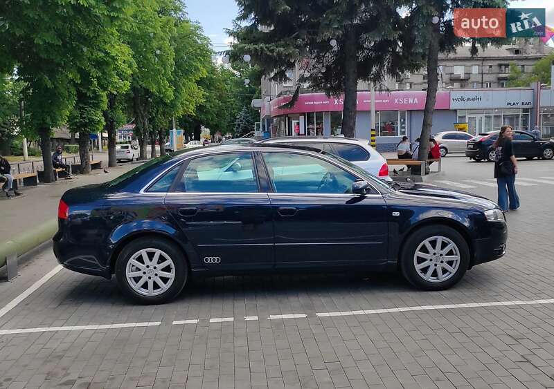 Седан Audi A4 2006 в Каменском