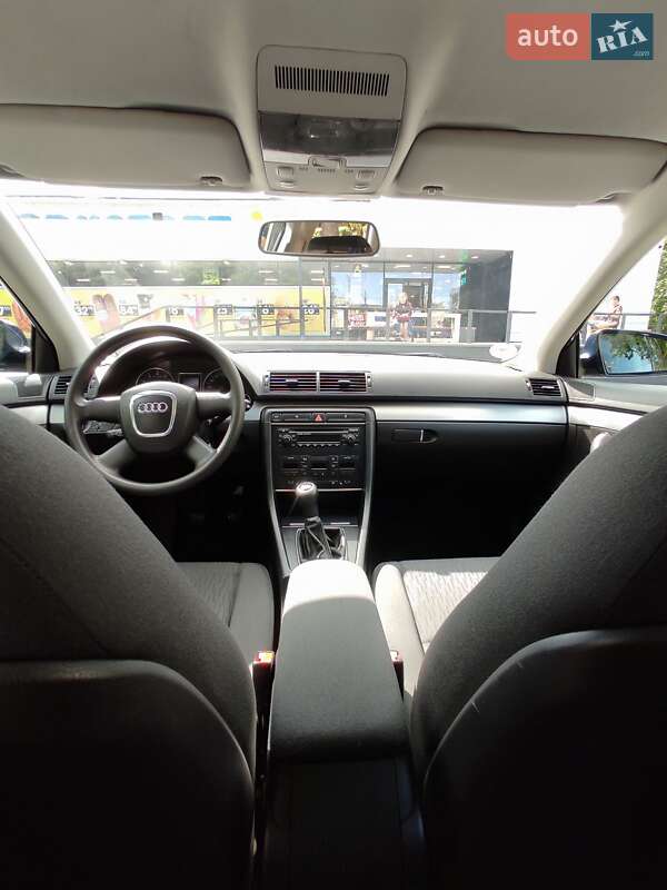 Седан Audi A4 2006 в Каменском