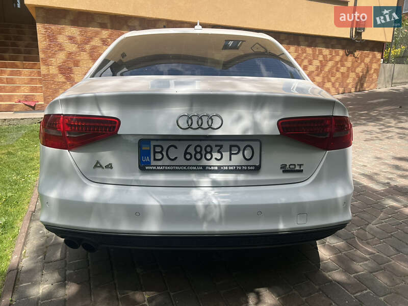 Седан Audi A4 2015 в Львове