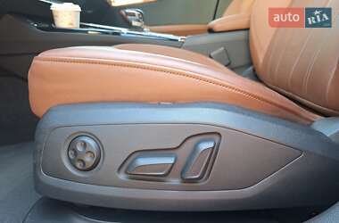 Седан Audi A4 2021 в 