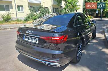 Седан Audi A4 2021 в 